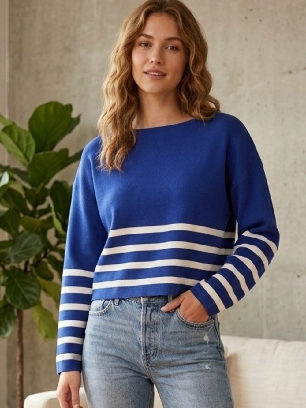 245 NWT Zenana Blue/White Striped Cropped Sweater - Large